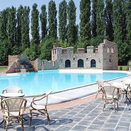 Tenuta Il Tenchio Hotel Lacchiarella Esterno foto