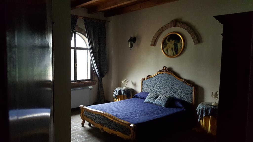 Tenuta Il Tenchio Hotel Lacchiarella Esterno foto