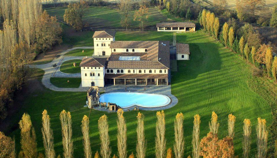 Tenuta Il Tenchio Hotel Lacchiarella Esterno foto