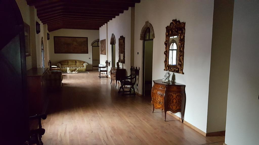 Tenuta Il Tenchio Hotel Lacchiarella Esterno foto