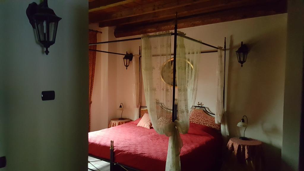 Tenuta Il Tenchio Hotel Lacchiarella Esterno foto