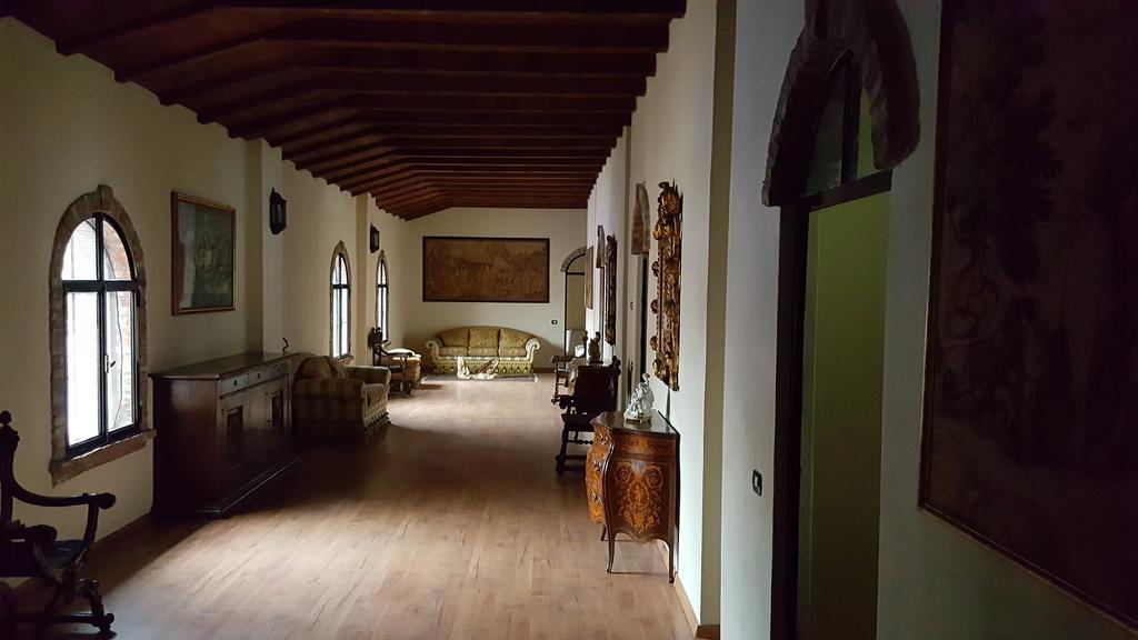 Tenuta Il Tenchio Hotel Lacchiarella Esterno foto